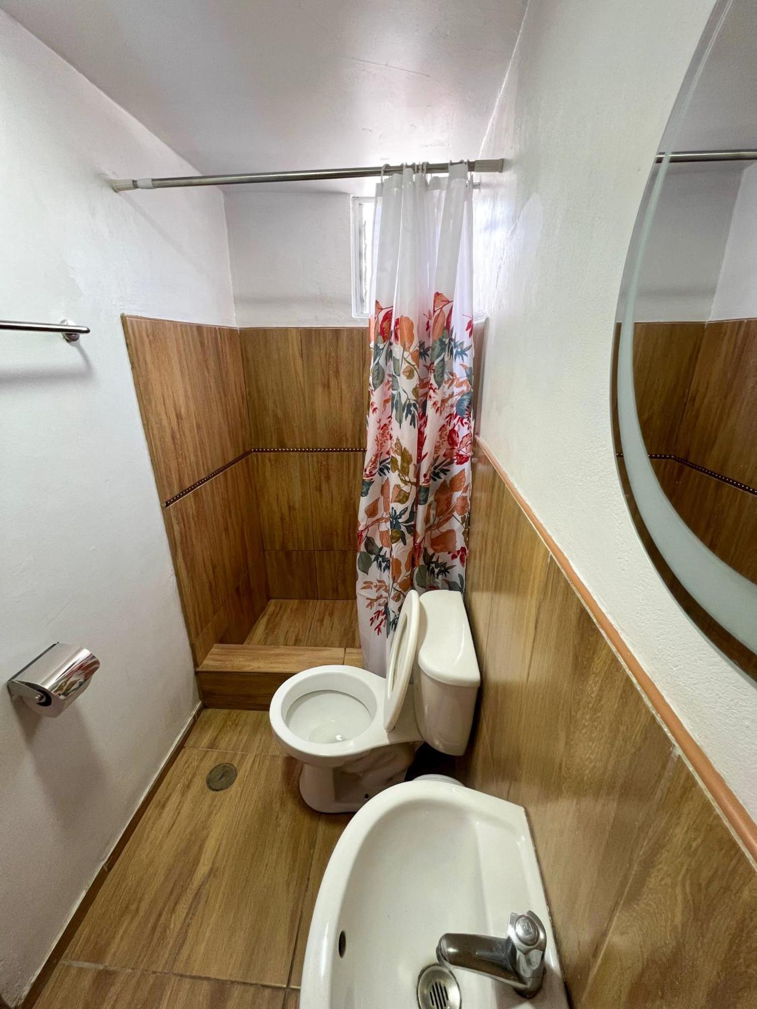 Golden Paris Hotel "Descuentos Junio" Ayacucho Ngoại thất bức ảnh